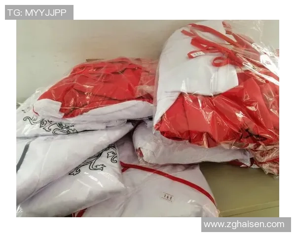 扎头巾的足球明星展现独特风格与文化自信的魅力之旅 扎头巾的足球明星展现独特风格与文化自信的魅力之旅